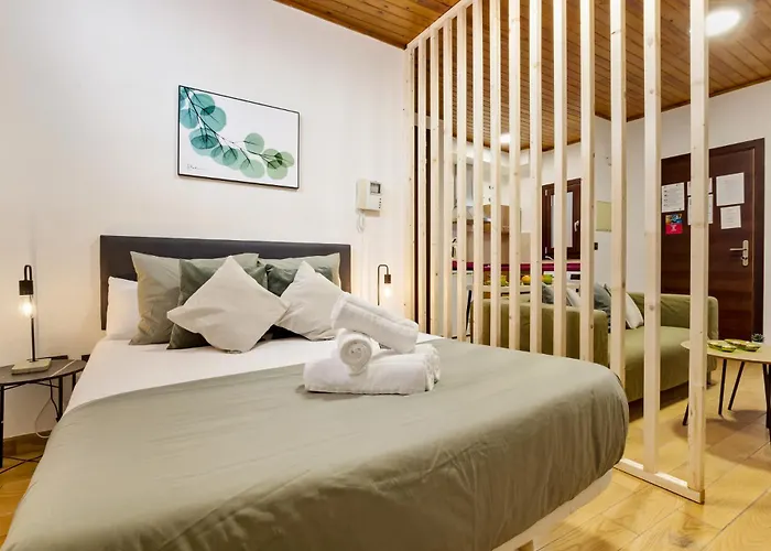 Studio Carreteria. En El Mismo Centro De Malaga